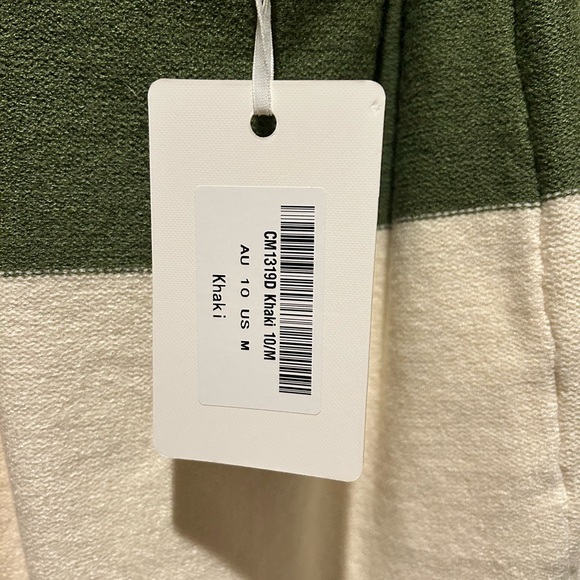 NWT - Master's Dress in Khaki - Medium - Picture 9 of 9